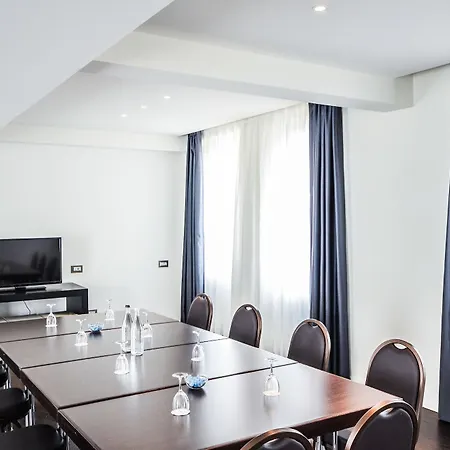 Hotel apartamentowy Allegroitalia San Pietro All'orto 6 Mediolan