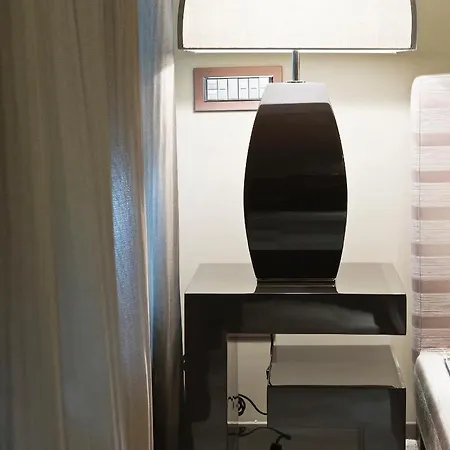 Allegroitalia San Pietro All'orto 6 Hotel apartamentowy 4*